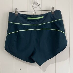 Athleta Run With It Shorts Pockets size M Teal Yellow